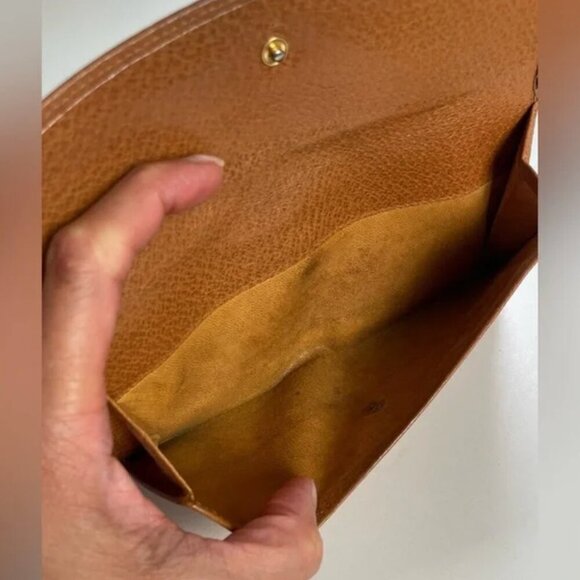 Vintage Gucci Buckle Long Wallet - Picture 8 of 10